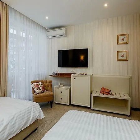 Galant Hotel Truskavets